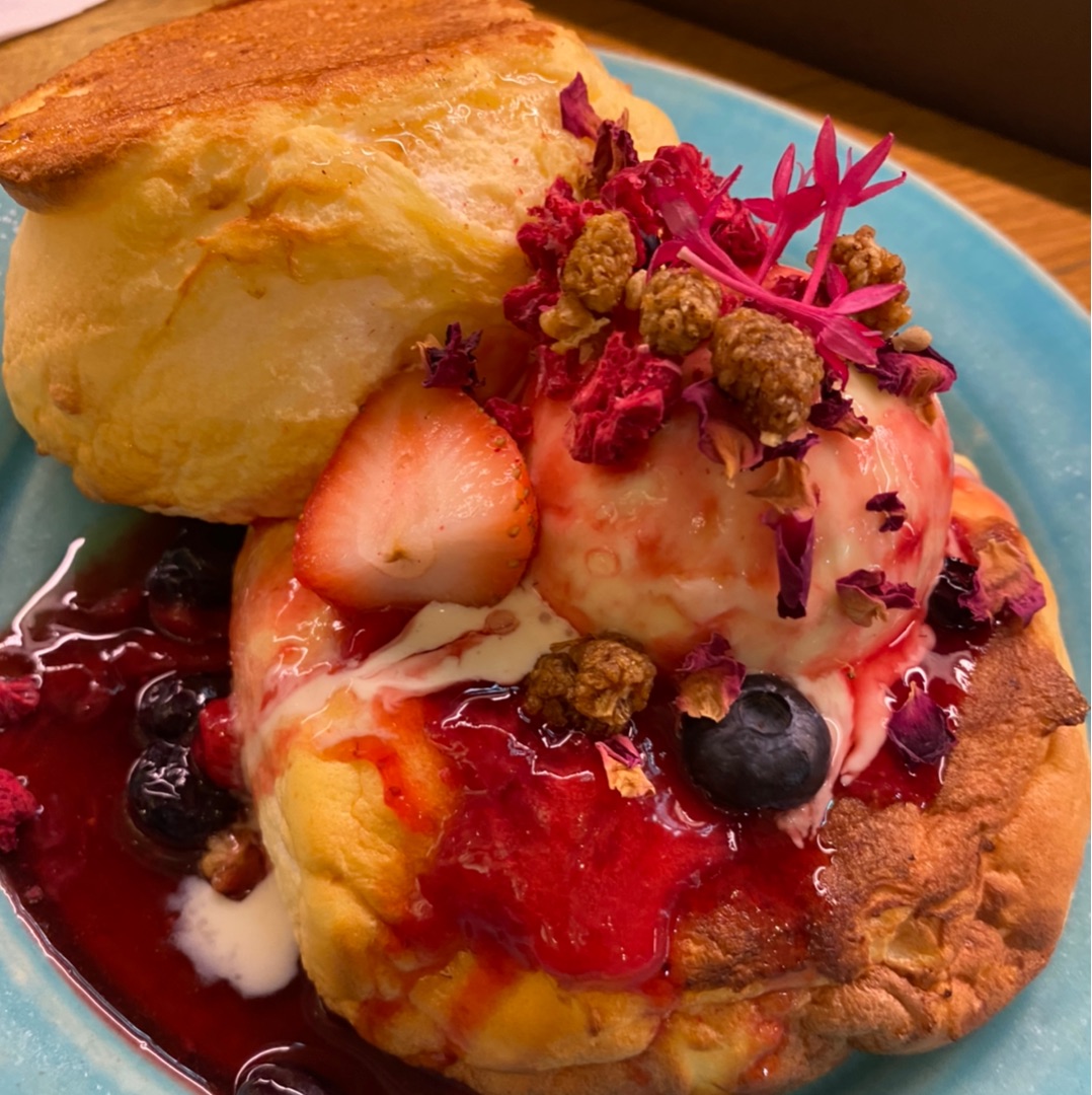 METoA Cafe & Kitchen