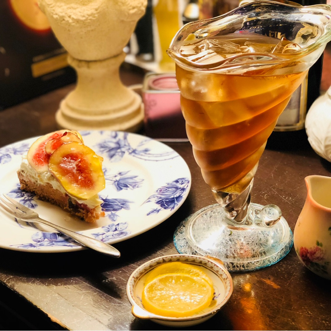 カフェ シャンソニエ アコリット